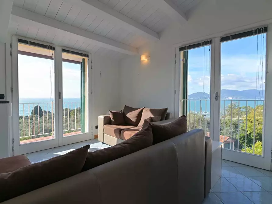 Immagine 13 di Appartamento in affitto  in via fiascherino a Lerici