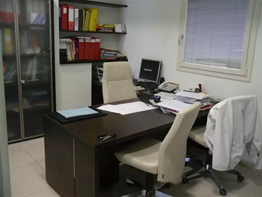 Immagine 7 di Capannone industriale in vendita  in Via della Cisa a Santo Stefano Di Magra