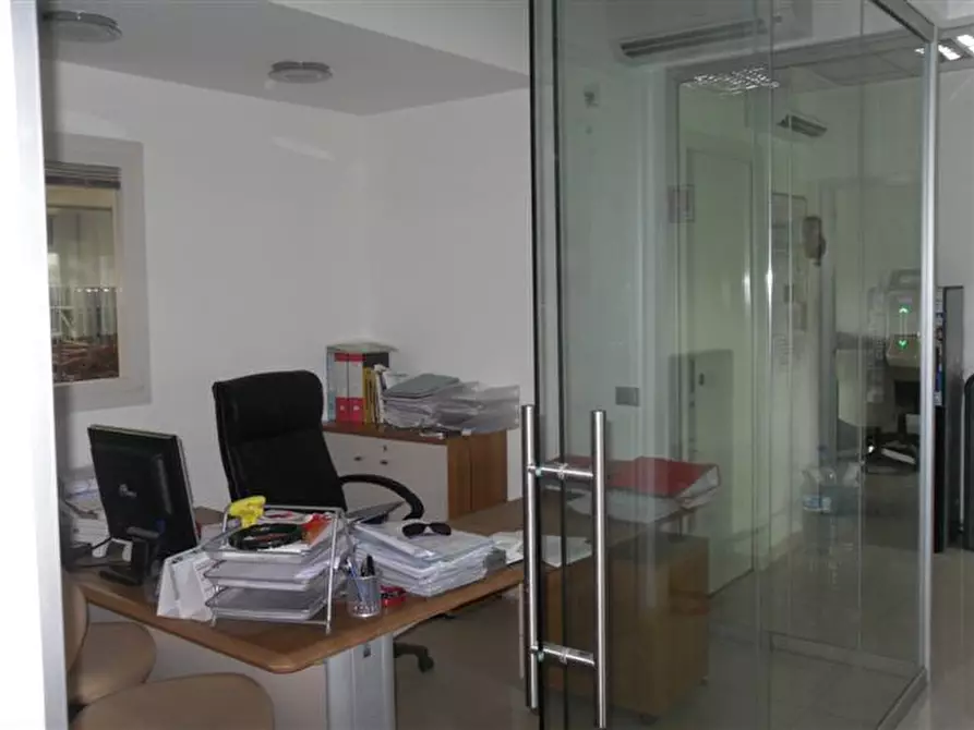 Immagine 5 di Capannone industriale in vendita  in Via della Cisa a Santo Stefano Di Magra