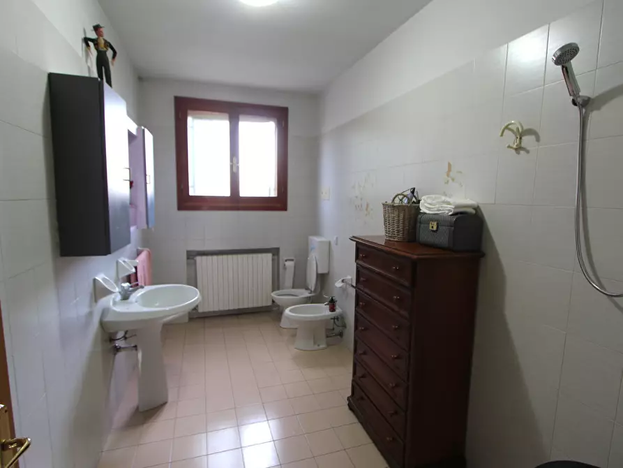 Immagine 19 di Villa in vendita  in Via dell'Artigiano 1 a Valsamoggia