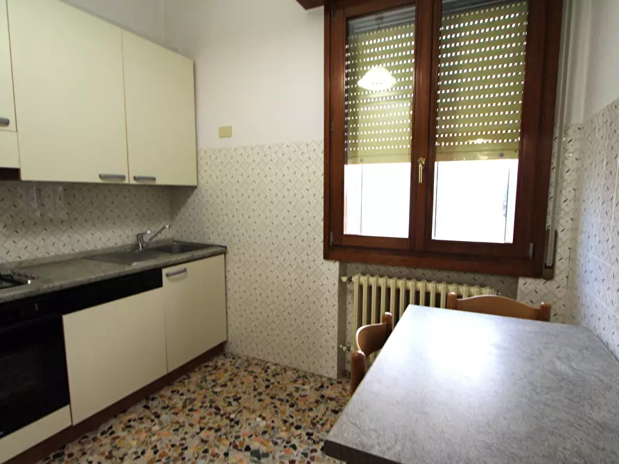 Immagine 10 di Casa indipendente in vendita  in Via Tombetto 18-22 a Valsamoggia