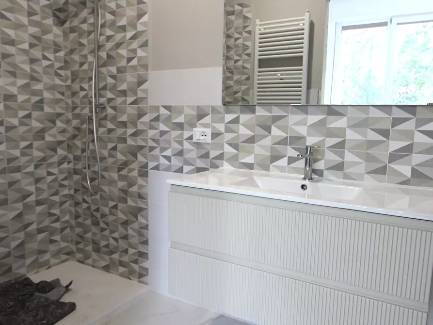 Immagine 6 di Appartamento in vendita  in Via Cesare Rocchi a Valsamoggia