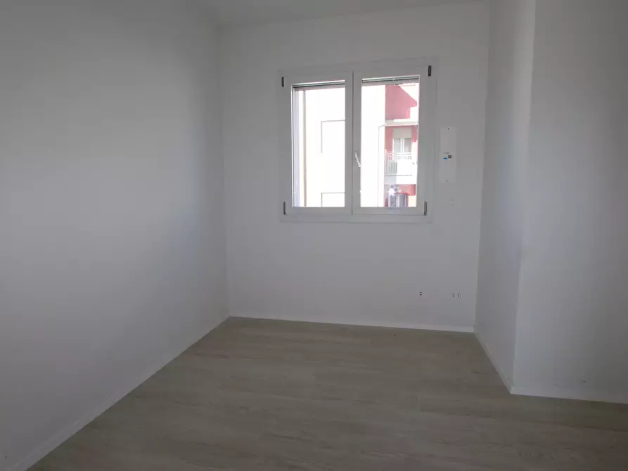 Immagine 14 di Appartamento in vendita  in Via dalla Chiesa Carlo Alberto a Valsamoggia