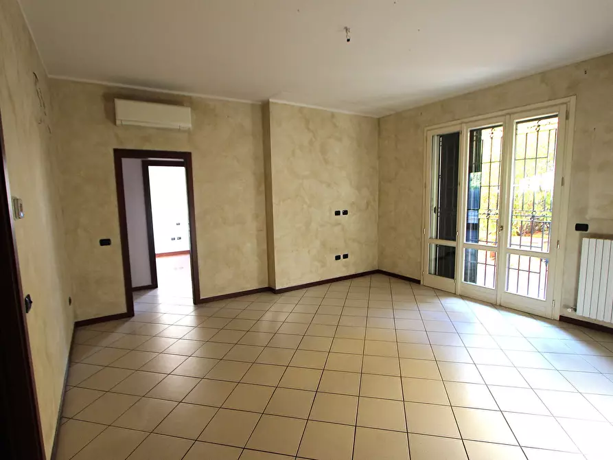 Immagine 4 di Appartamento in vendita  in Via Ca' dei Lazzarini a Vignola