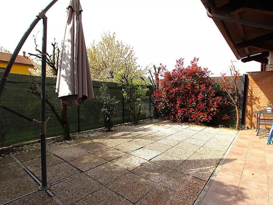 Immagine 10 di Porzione di casa in vendita  in Via Prati di Soletto a Valsamoggia