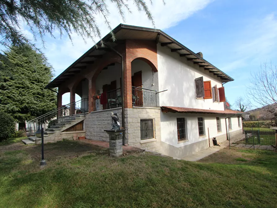 Immagine 3 di Villa in vendita  in Via dell'Artigiano 1 a Valsamoggia