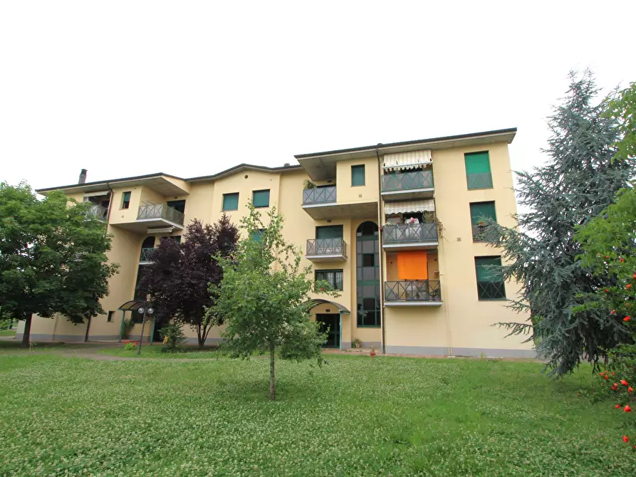 Immagine 1 di Appartamento in vendita  in Via del Gandolfo a Valsamoggia
