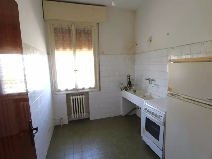 Immagine 31 di Porzione di casa in vendita  in Viale M. di Canossa a Valsamoggia