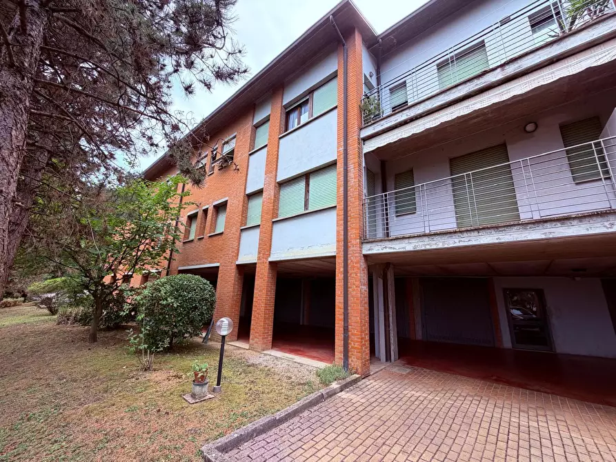 Immagine 13 di Appartamento in vendita  in Via Ugo la Malfa 15 a Valsamoggia
