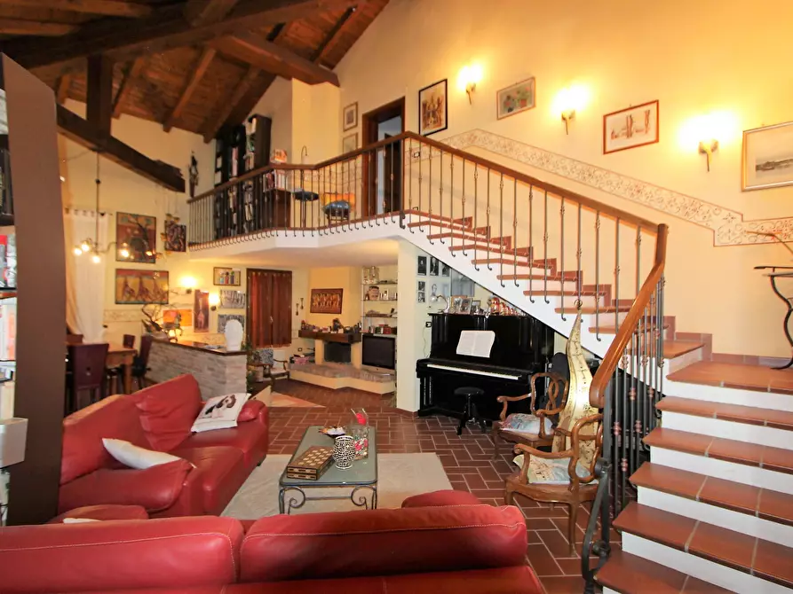 Immagine 3 di Porzione di casa in vendita  in Via Marco Biagi a Valsamoggia