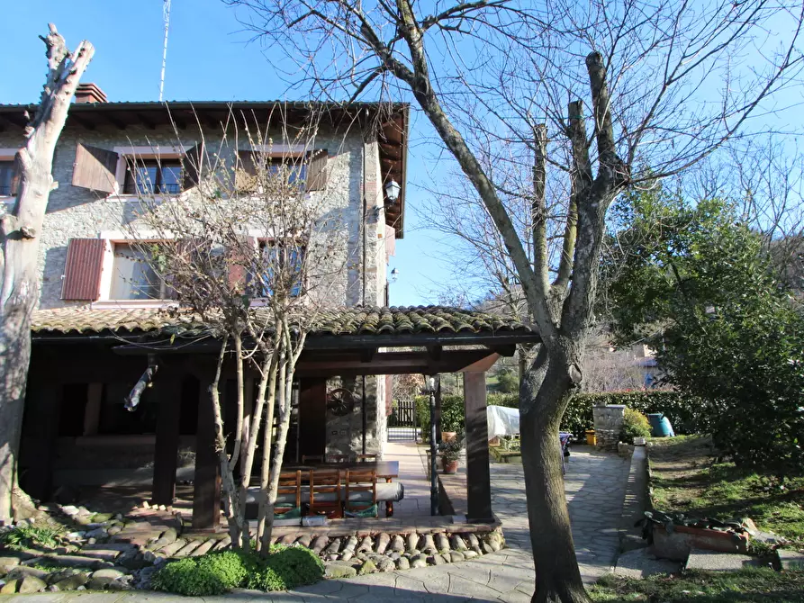 Immagine 2 di Porzione di casa in vendita  in Via Sant'Andrea a Valsamoggia