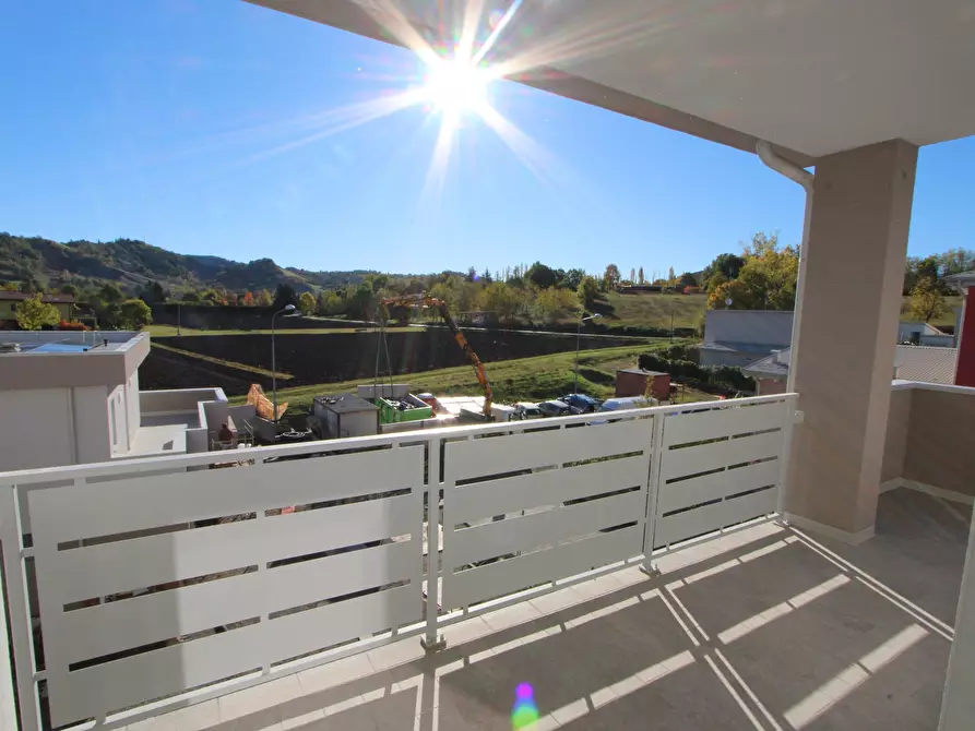 Immagine 4 di Appartamento in vendita  in Via dalla Chiesa Carlo Alberto a Valsamoggia