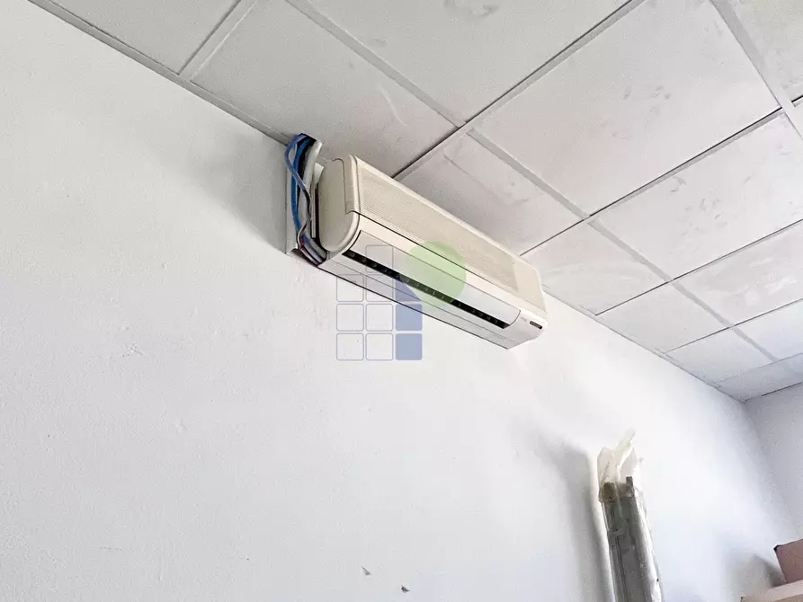 Immagine 7 di Attività artigianale in vendita  in Via Grotta delle Fate 89 a Livorno