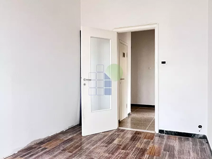 Immagine 19 di Pentalocale in vendita  in Via Baciocchi 12 a Livorno