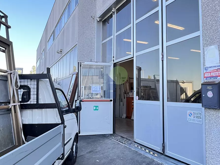 Immagine 5 di Locale commerciale in affitto  in Via Arrotini 11 a Livorno