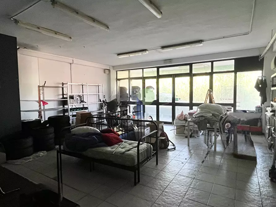 Immagine 17 di Capannone industriale in vendita  in Via Uberto Mondolfi 122 a Livorno