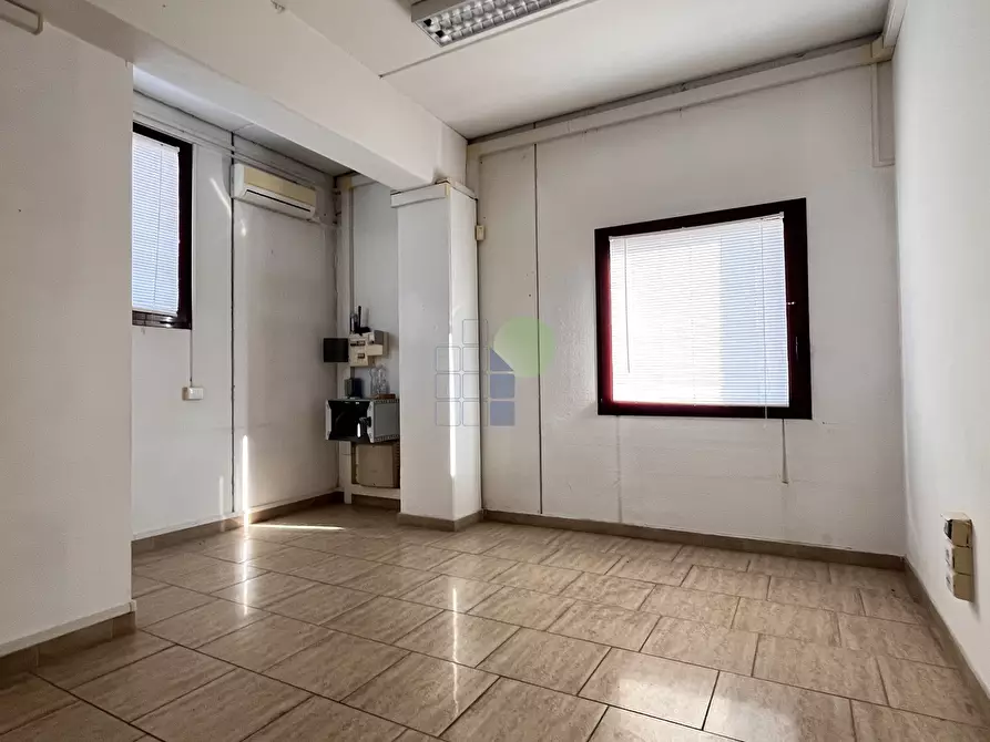 Immagine 3 di Ufficio in affitto  in Via degli Arrotini 11 a Livorno