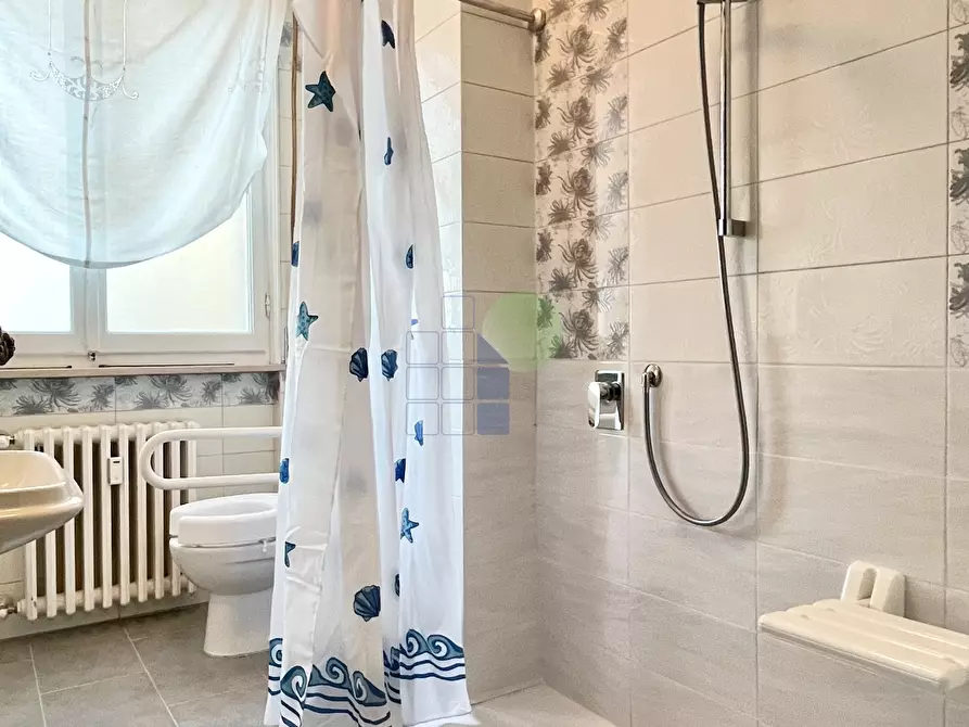 Immagine 54 di Pentalocale in vendita  in Via Calzabigi 110 a Livorno