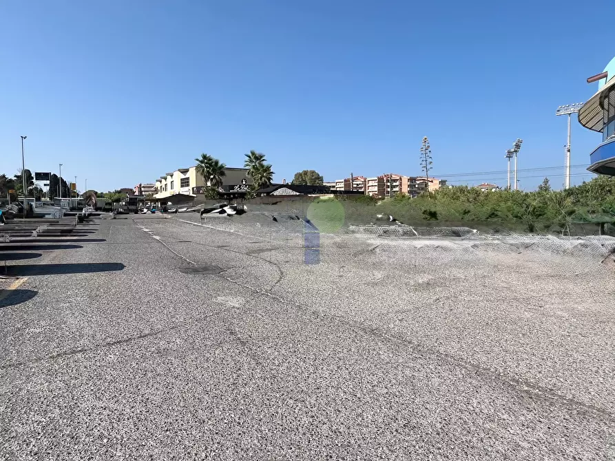 Immagine 11 di Capannone industriale in vendita  in Via Uberto Mondolfi 122 a Livorno