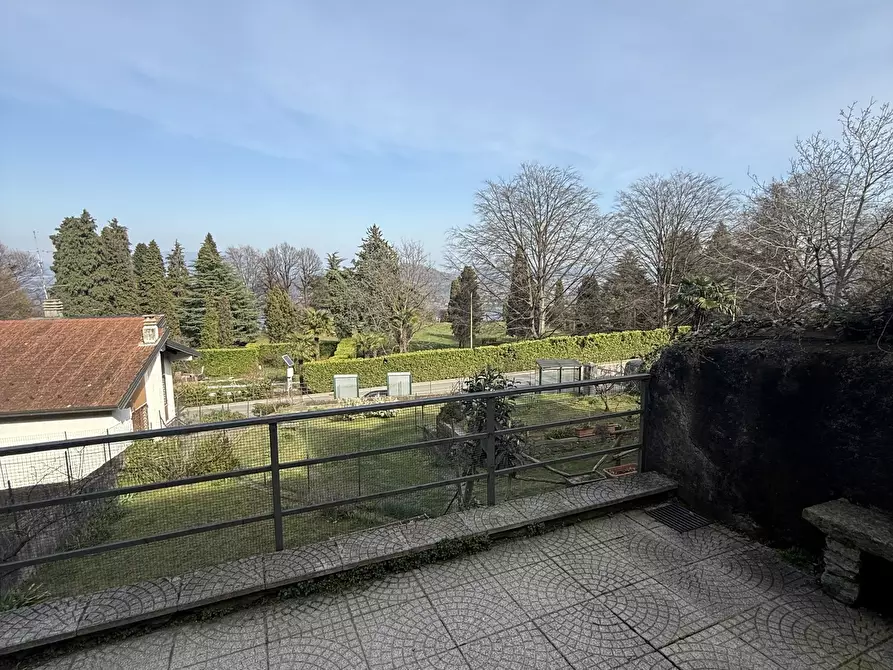 Immagine 1 di Bilocale in vendita  in Via Manzoni 1 a Arona