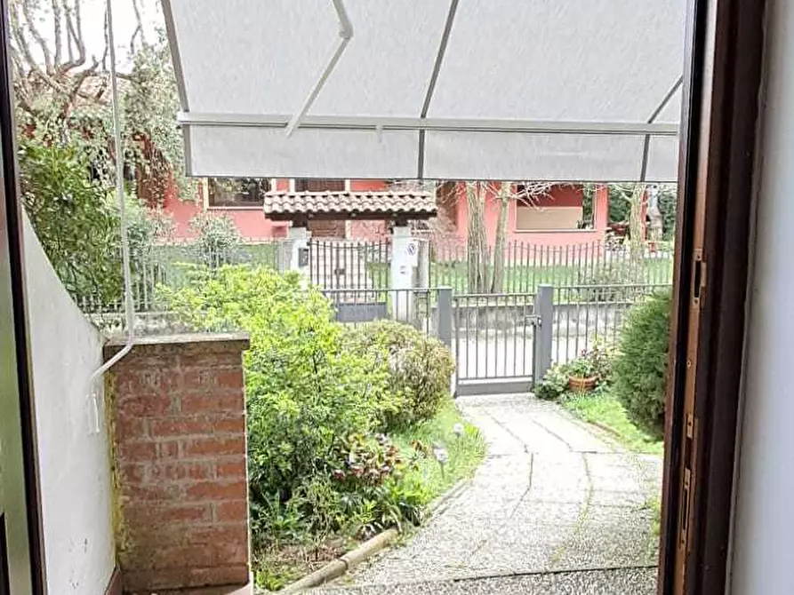 Immagine 23 di Villetta a schiera in affitto  in Via Como 1 a Pombia