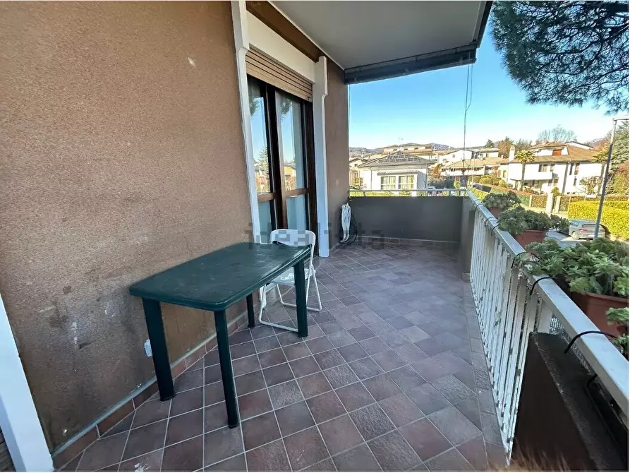 Immagine 8 di Bilocale in affitto  in Via Lago di Garda 1 a Arona