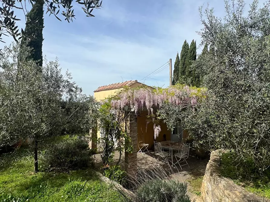 Immagine 80 di Porzione di casa in vendita  in Via di Vingone a Scandicci