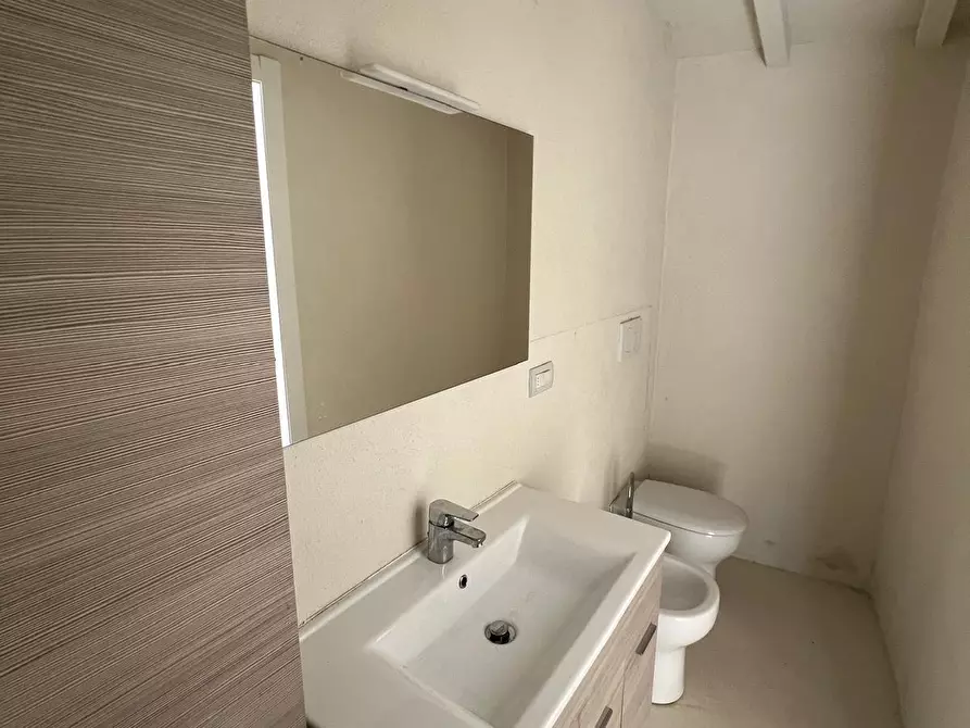 Immagine 85 di Porzione di casa in vendita  in Via di Vingone a Scandicci