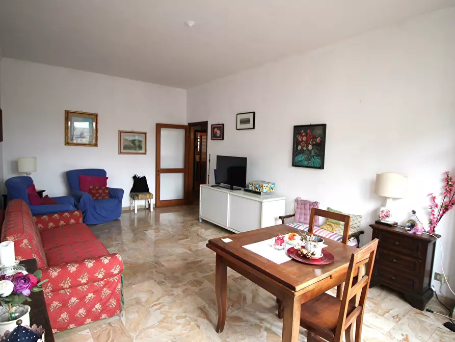 Immagine 5 di Appartamento in vendita  in Via delle Panche 50 a Firenze