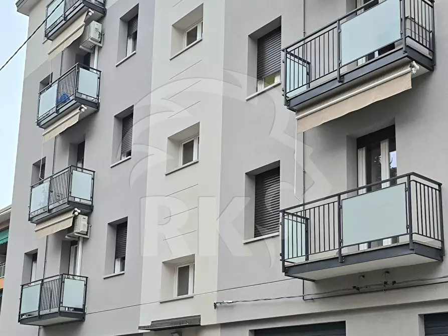 Immagine 25 di Trilocale in vendita  a Bologna