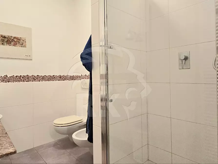 Immagine 9 di Pentalocale in vendita  in Viale Giosuè Carducci 4 a Bologna