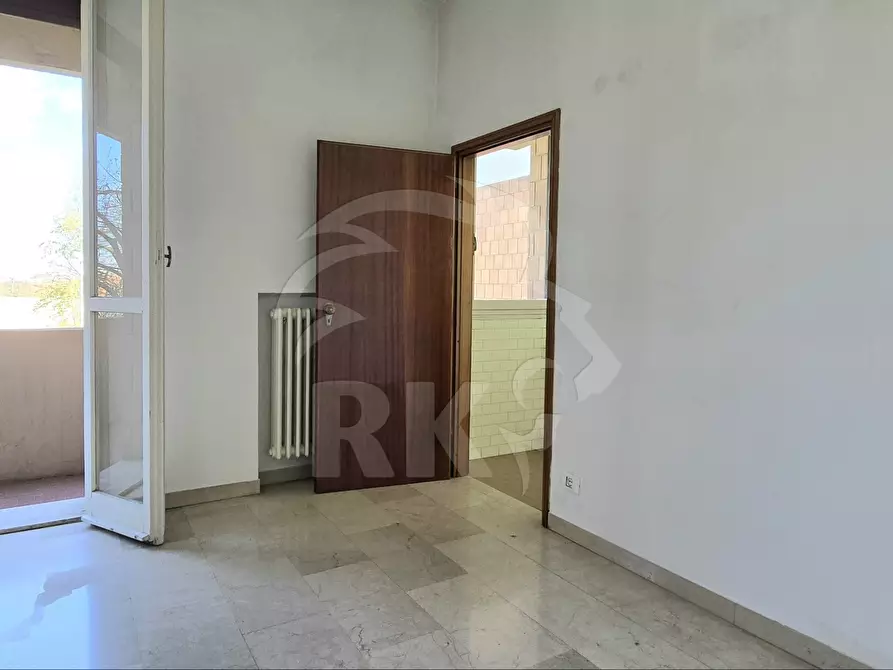 Immagine 12 di Bilocale in vendita  in Via della Barca 7 a Bologna