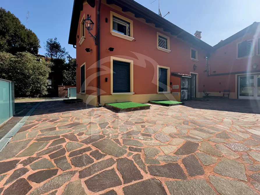 Immagine 4 di Villa in vendita  in Via Dotti 16 a Bologna