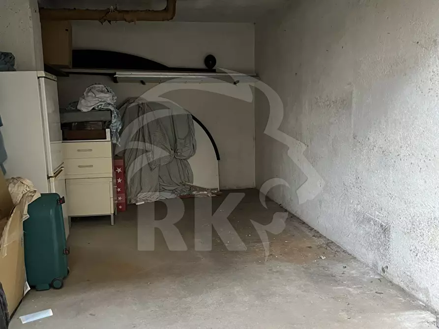 Immagine 2 di Garage in vendita  a Bologna