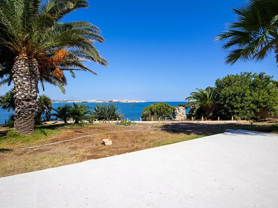 Immagine 78 di Villa in vendita  in Via La Maddalena 35 a Siracusa