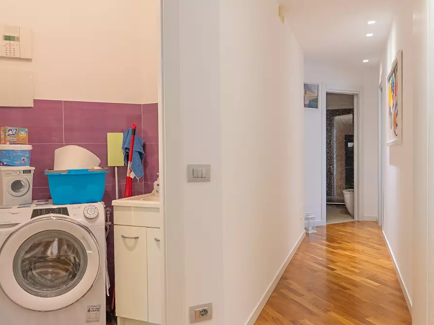 Immagine 10 di Appartamento in vendita  in Via Corsica 3 a Siracusa