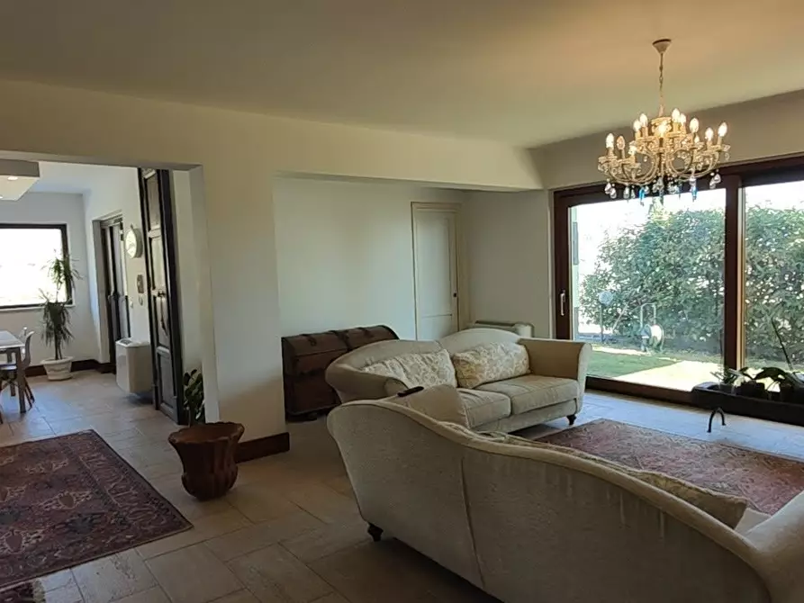 Immagine 15 di Villa in vendita  in c.da mastrissa snc a Taormina