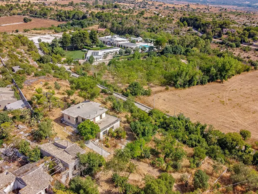 Immagine 2 di Villa in vendita  in contrada San Marco a Noto