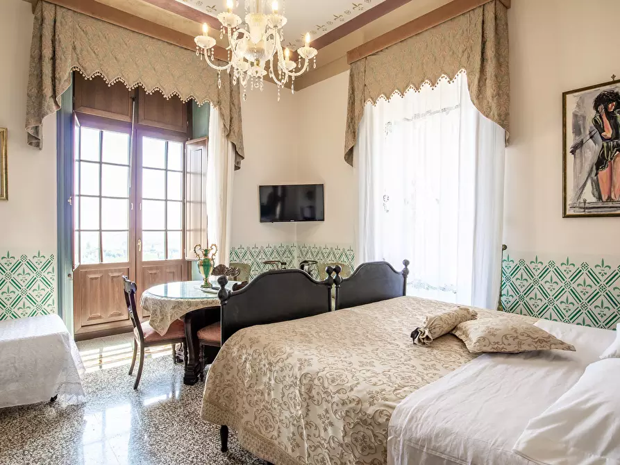 Immagine 10 di Villa in vendita  in Via pola 2 a Noto