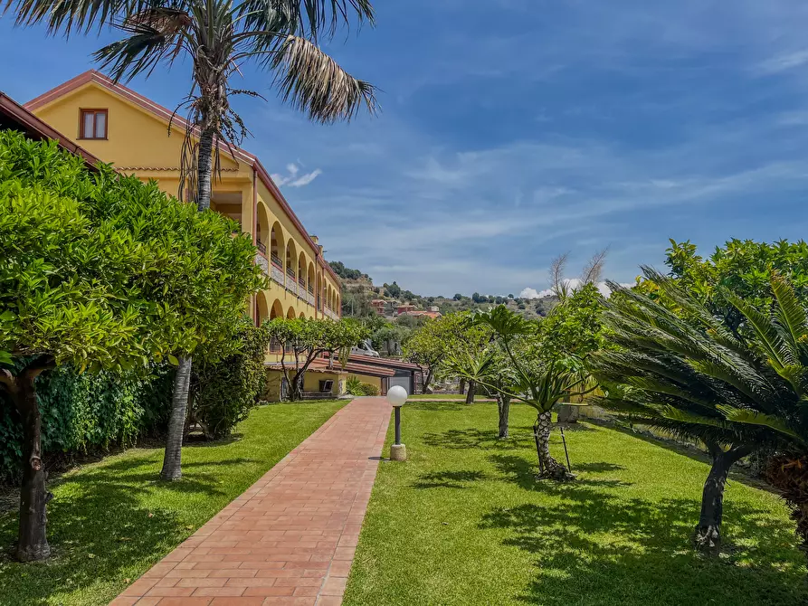 Immagine 16 di Terratetto in vendita  in Via Leonardo Sciascia 80 a Taormina