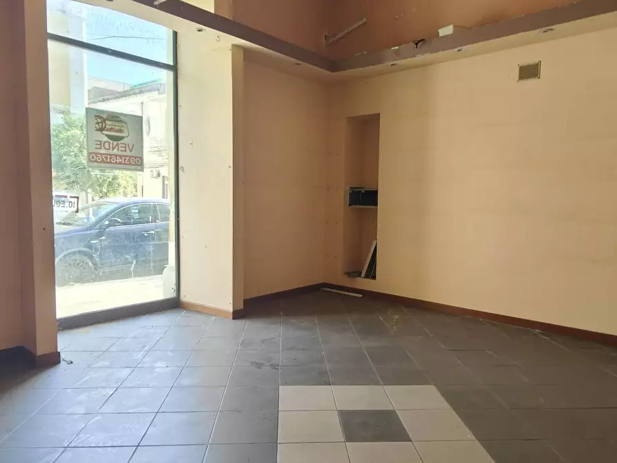 Immagine 7 di Locale commerciale in affitto  in Viale Tica 44 a Siracusa