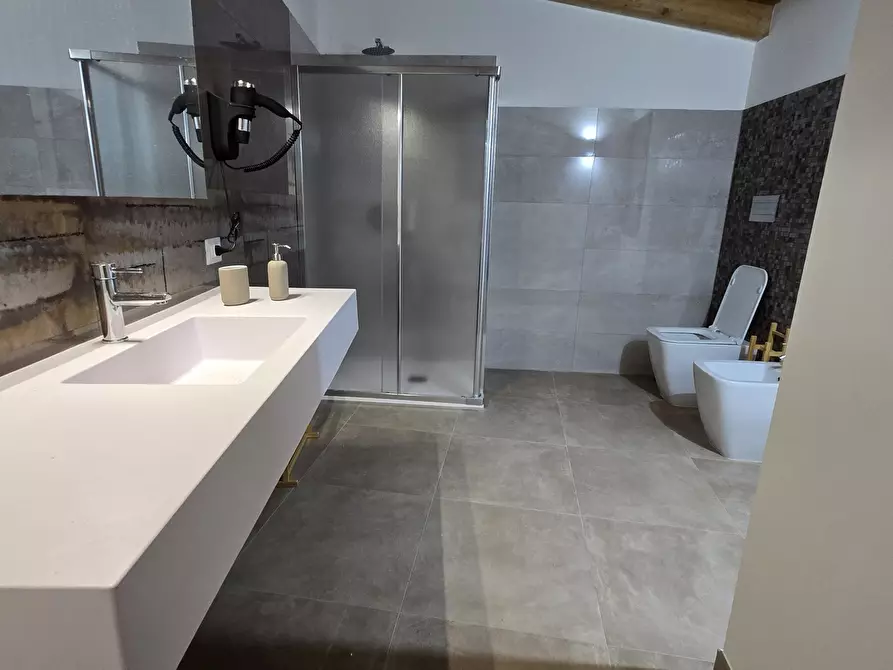 Immagine 21 di Terratetto in vendita  in Piazza Archimede 11 a Siracusa