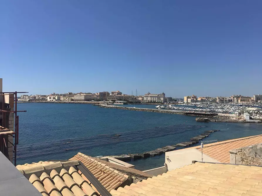 Immagine 1 di Casa indipendente in vendita  a Siracusa