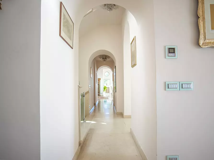 Immagine 15 di Villa in vendita  in Salita Giafari 25 a Taormina