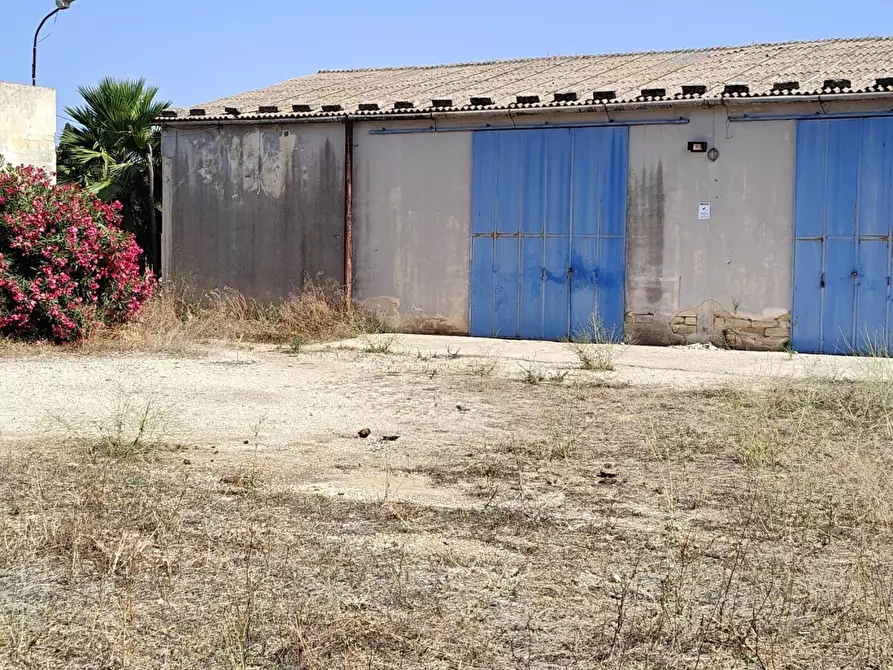 Immagine 8 di Attività artigianale in vendita  in Via Bonaiuto Natale 4 a Siracusa