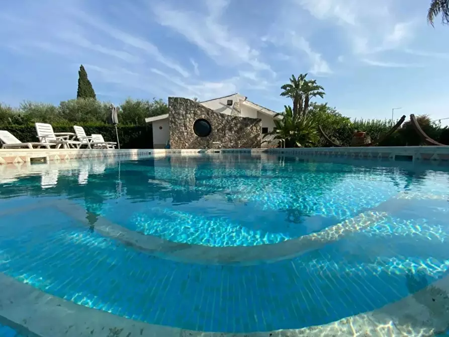 Immagine 1 di Villa in vendita  in Strada Tremmilia 143 a Siracusa
