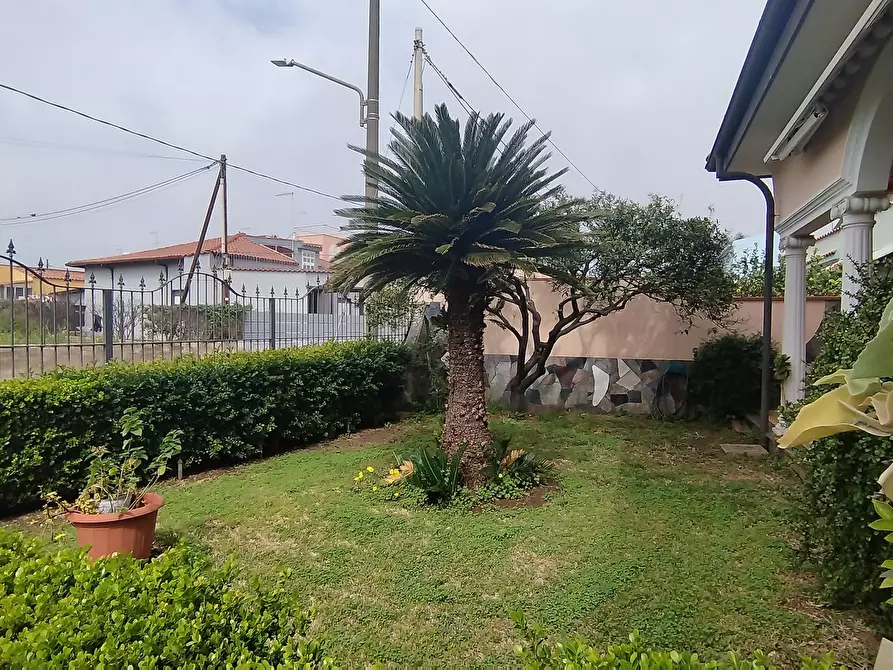 Immagine 23 di Villa in vendita  in Via Stromboli 7 a Siracusa