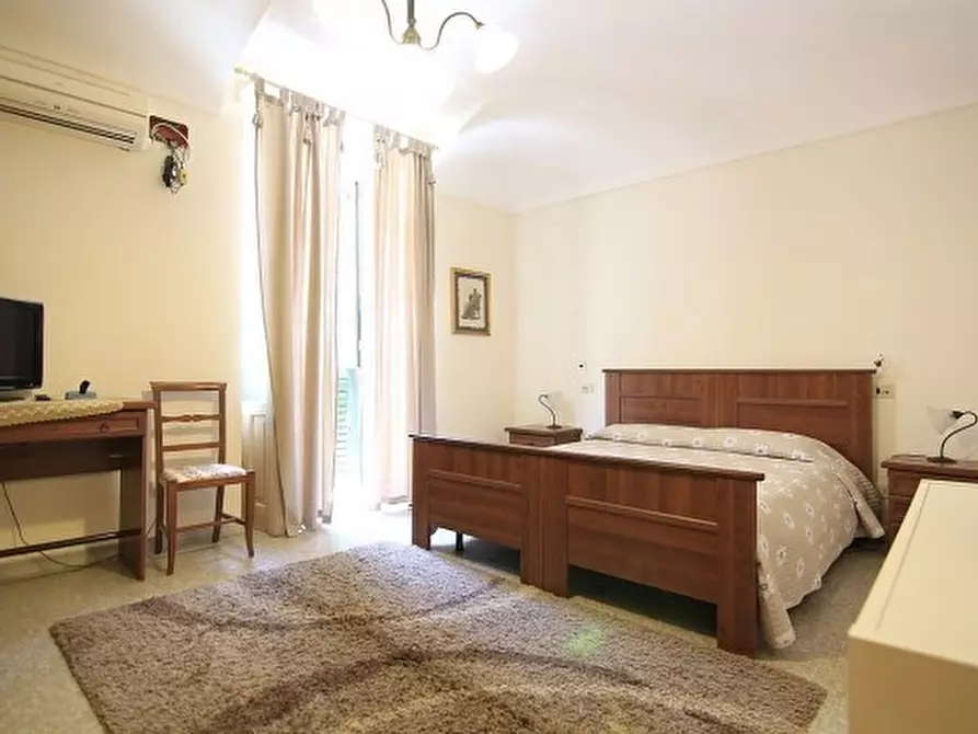 Immagine 11 di Appartamento in vendita  in Via Larga 13 a Siracusa