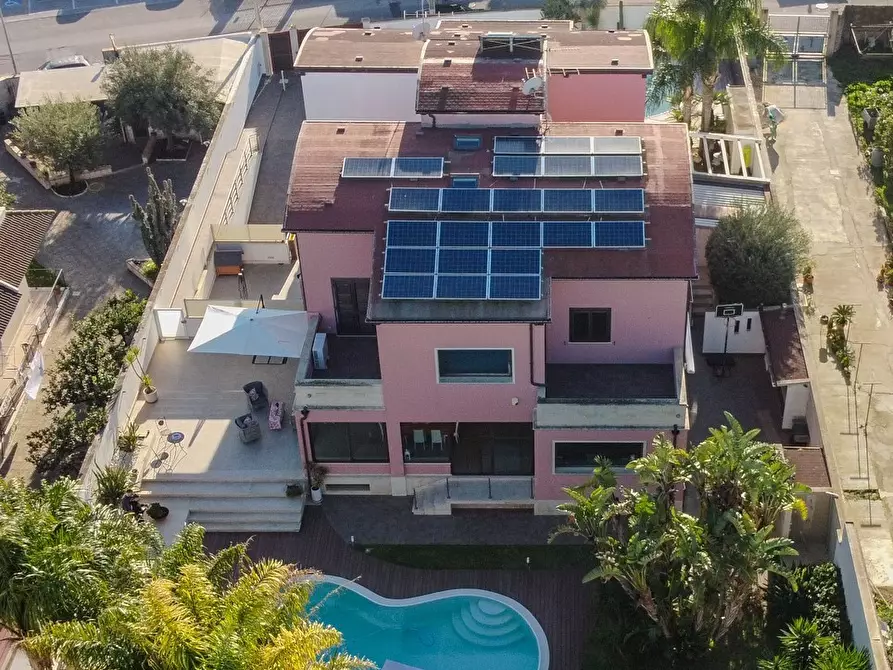 Immagine 2 di Villa in vendita  in Via Monti Nebrodi 64 a Siracusa