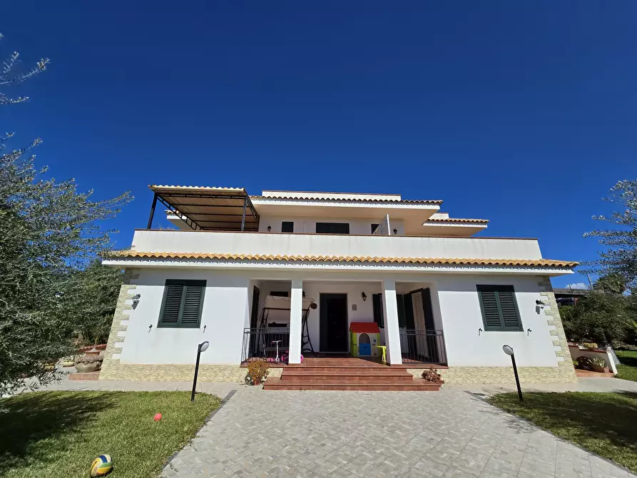 Immagine 2 di Villa in vendita  in lido di noto a Noto